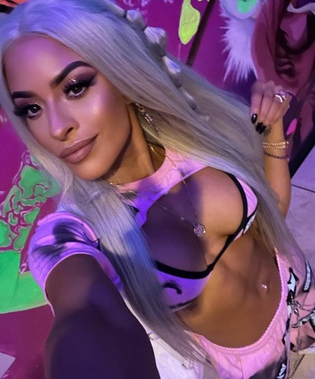 Zelina Vega スター xxx 画像