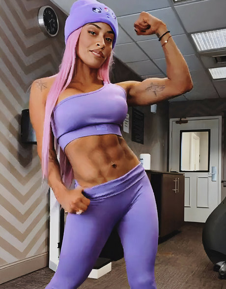 黒檀の小人オンリーファンズ ポルノ 写真