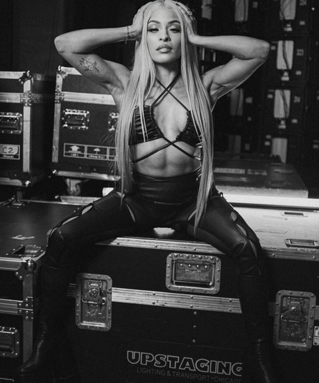 美しいベイビーオンリーファンズ ホットポルノ 写真