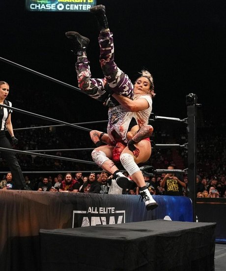 Tay Conti 完璧なポルノスター アーカイブ