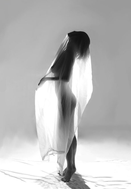 asmrマッサージオンリーファンズ えろた 画像