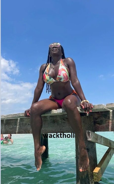 オタクプリンセスオンリーファンズ セクシー裸 写真