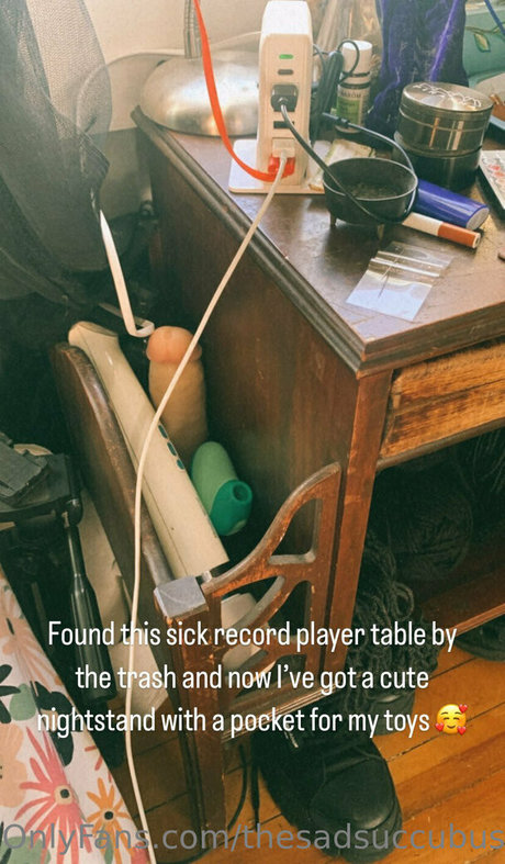 バン・オンリーファンズ セクシーヌード 画像