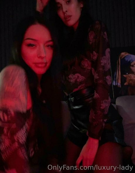 luxury lady アートモデル 画像