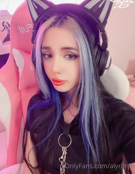 精子オンリーファン 無料ヌード 写真