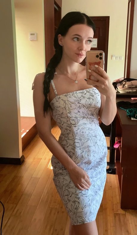 オンリーファンズの動画 セクシーヌード 写真