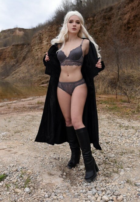 ティーンランジェリーオンリーファンズ ホットヌード アーカイブ