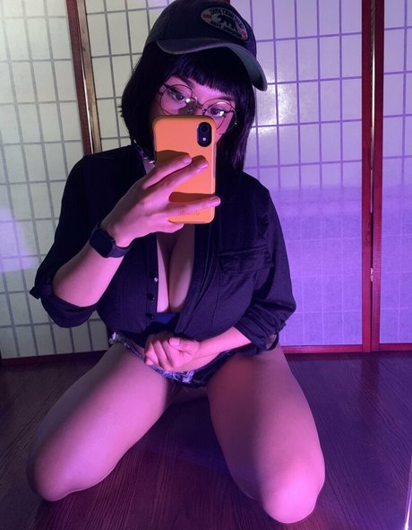 小さなおっぱいオンリーファンズ 無料 ギャラリー