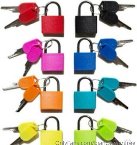 大学のアジア人オンリーファンズ 限定 写真