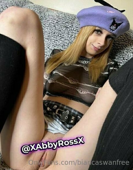 最もホットな若いオンリーファンズ エロチック 写真