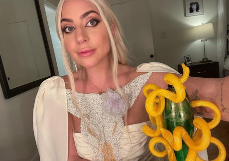 Lady Gaga 無料のポルノスター 写真
