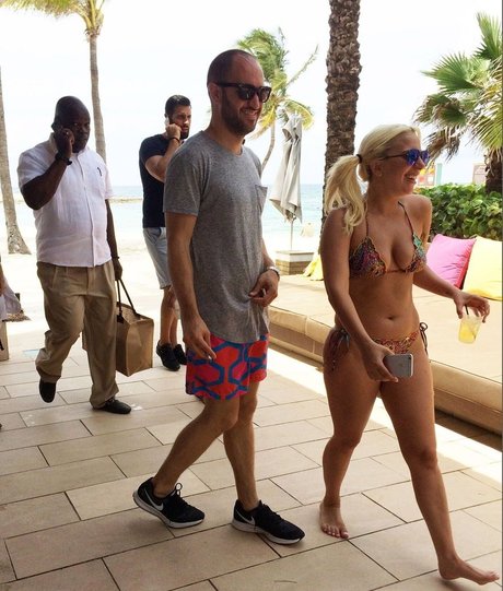 Lady Gaga 裸のスター 写真