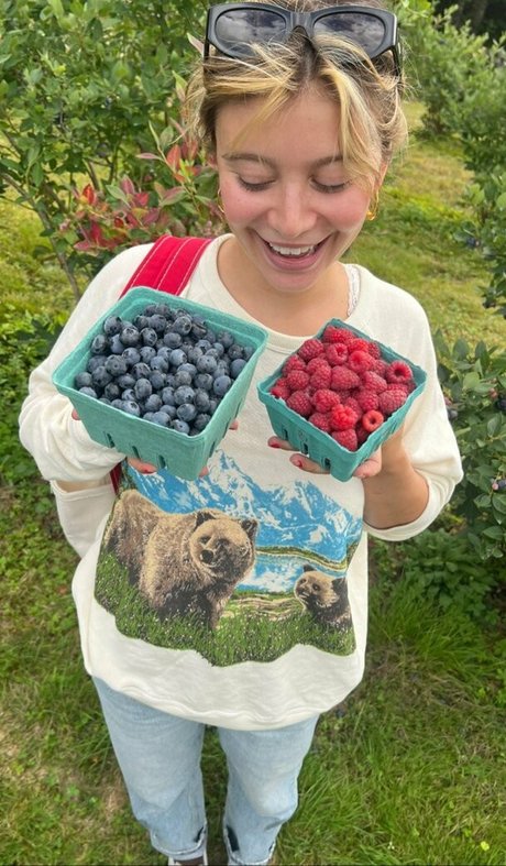 Genevieve Hannelius 美しいスター 画像