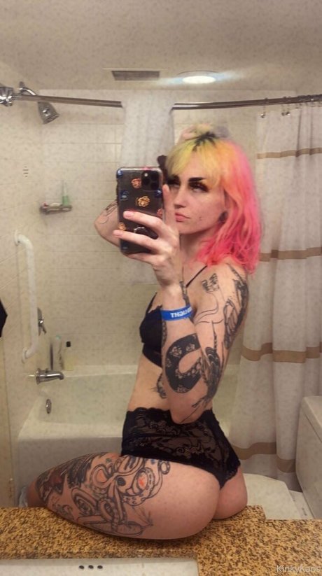 kinkykaoskings アート女優 写真