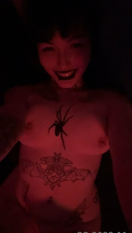 メコスジのオンリーファンズ トップ 写真