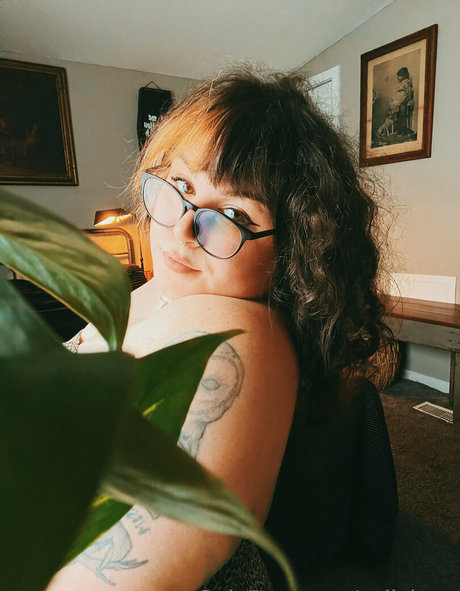 xolivia tv ポルノスター 写真