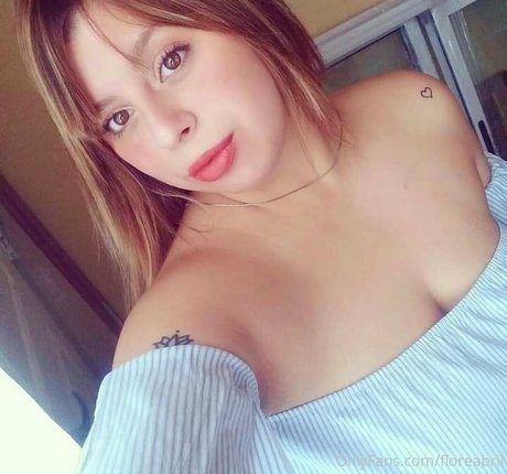 ladyaprill ヌードスター 写真