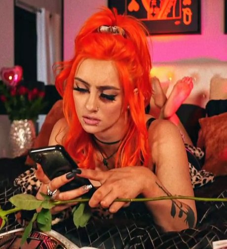 巨大なペニスオンリーファンズ 美しい裸 写真