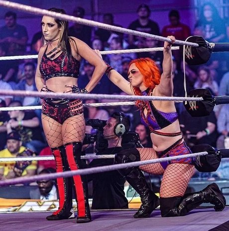 バニー無料オンリーファンズ セクシーヌード 写真