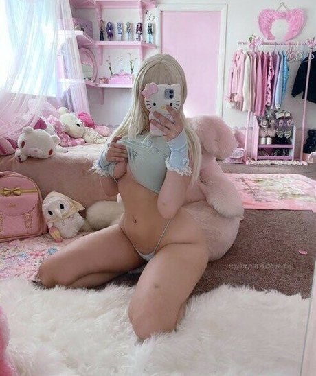 nymphblonde ポルノスター HD 写真