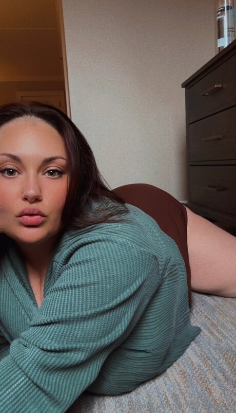 ぽっちゃりカップルオンリーファンズ えろ アーカイブ