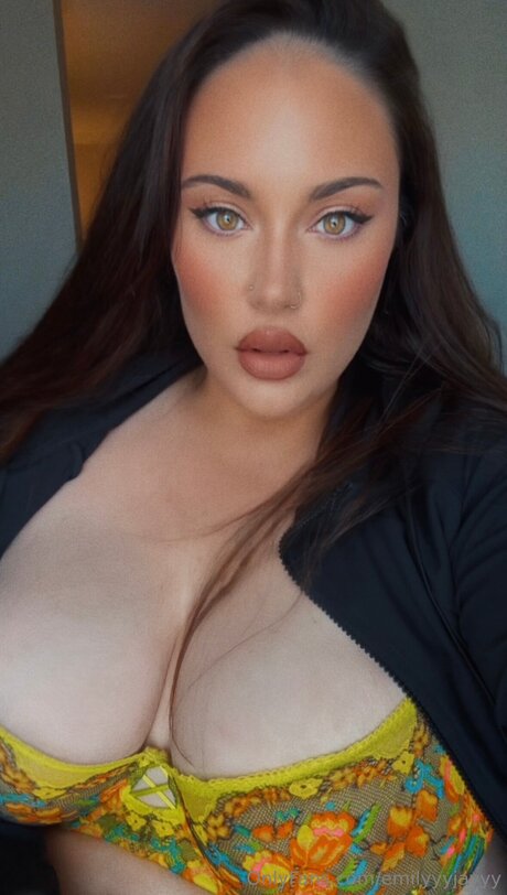 Emilyyyjayyy 写真集