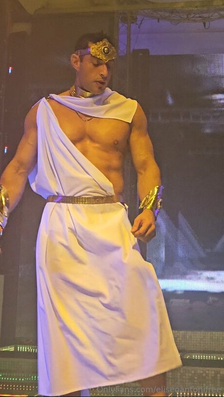 Eliseoantonifree 美しいポルノスター 画像