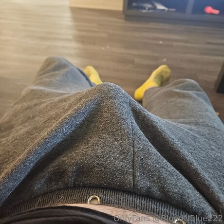 Blondnblue222 ポルノスター 無料 写真