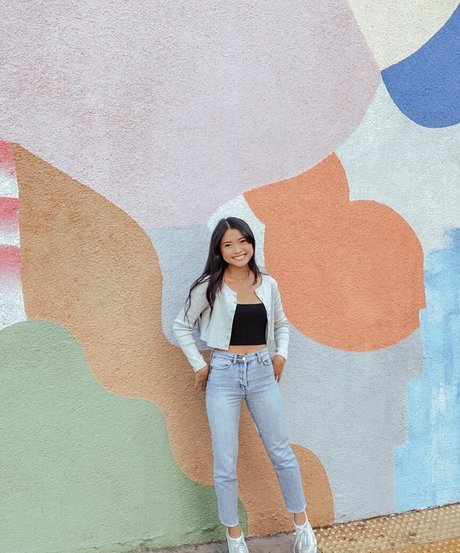 Ashley Liao ポルノスター アダルト アーカイブ