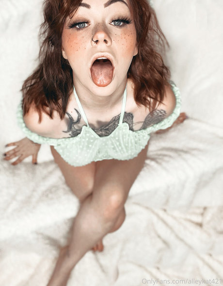 ワン・オンリーファンズ アートヌード 写真