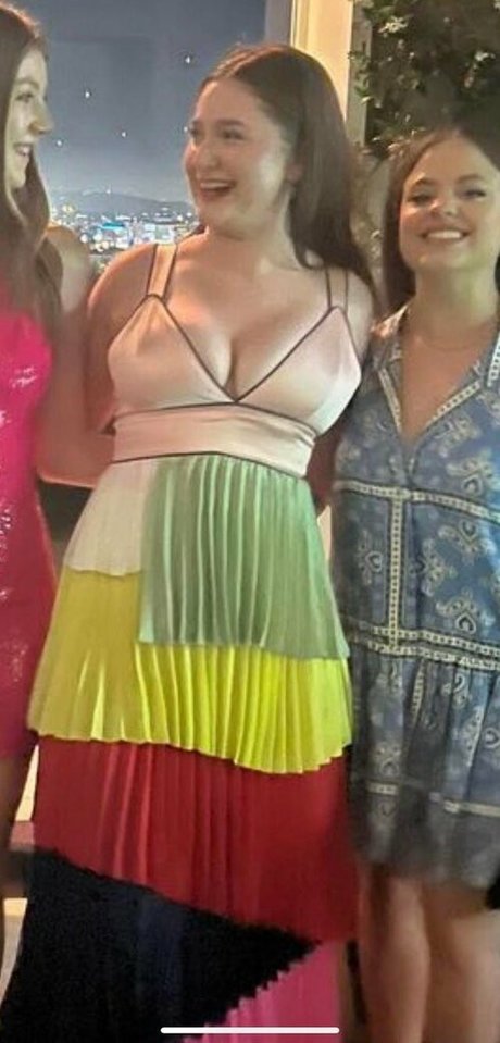 Emma Kenney xxxポルノスター アーカイブ