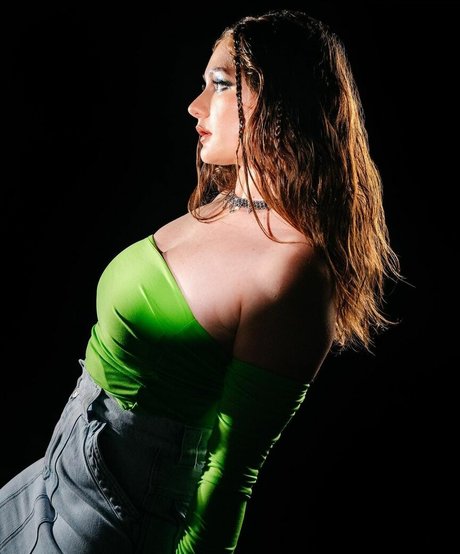 小さなおっぱいオンリーファンズ 美しいポルノ ギャラリー