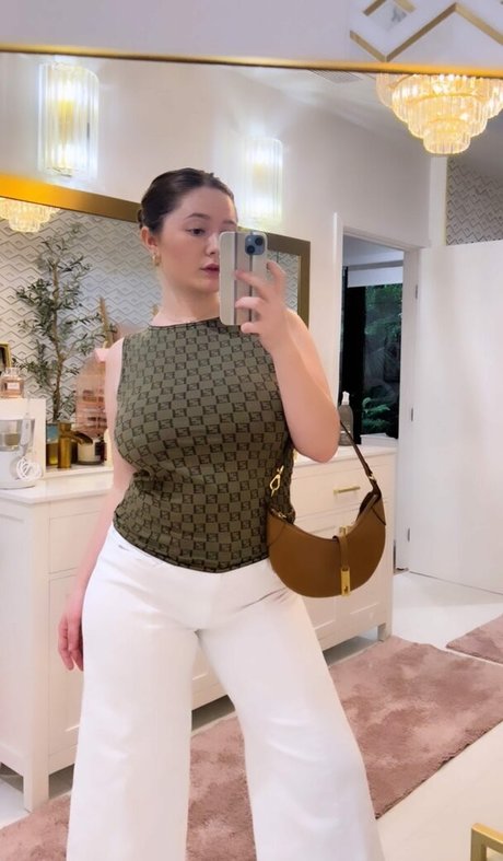 ニューハーフオンリーファン エロ 画像