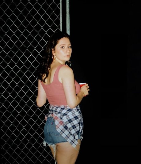 Emma Kenney 可愛いモデル 画像