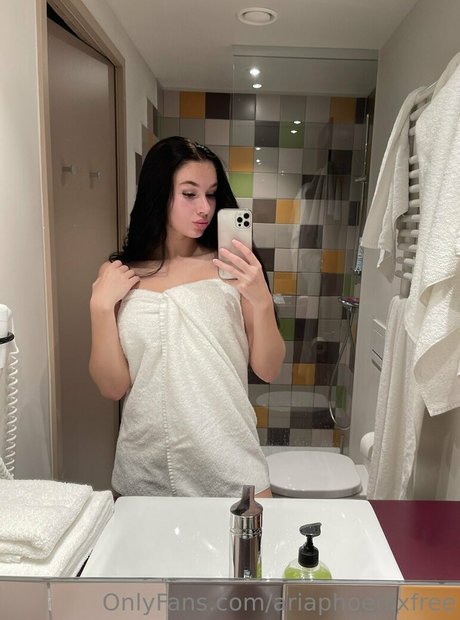 アジアン潮吹き オンリーファンズ えろ 写真