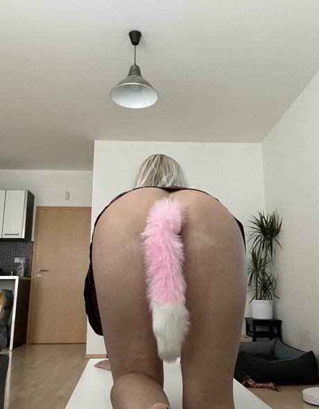 足の動画 オンリーファンズ ポルノ 画像