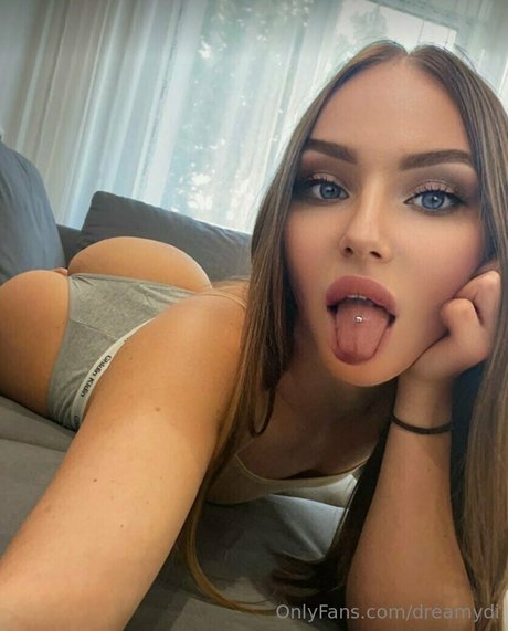 Dreamydi ポルノスター 写真