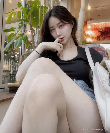 ランジェリーファックオンリーファンズ HD 画像