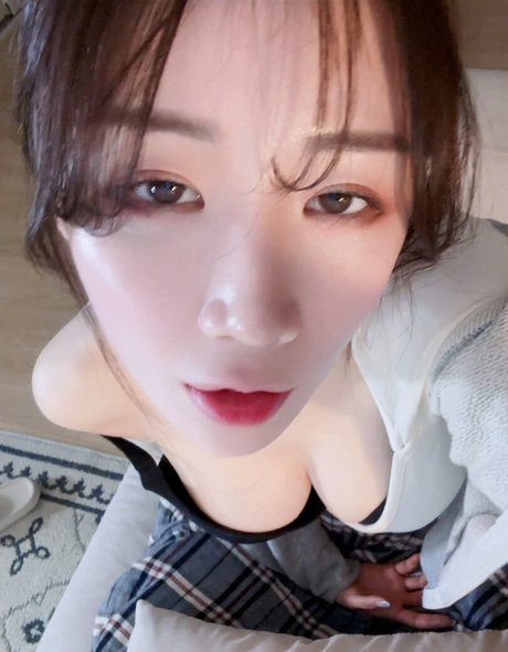 小さいチンポのシーメールオンリーファンズ えろた ギャラリー