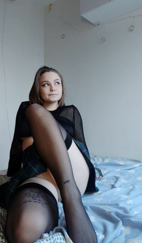 Taniikcrystal アダルト女優 写真