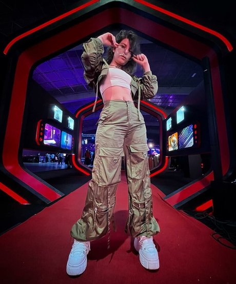 かわいいアナルオンリーファンズ 可愛い 画像