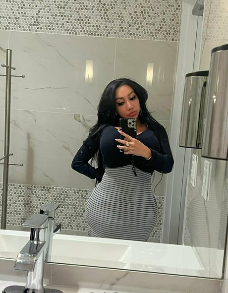 心理学者オンリーファンズ エロ 写真