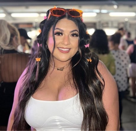 巨尻オンリーファン 無料 写真