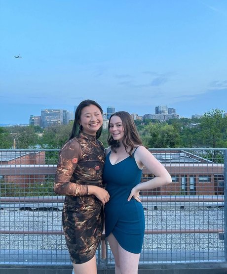 Deena E 高品質のポルノスター ギャラリー