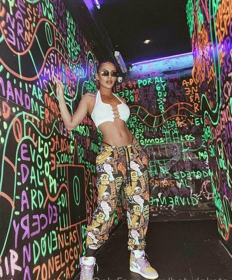 エボニートップオンリーファン xxx 写真