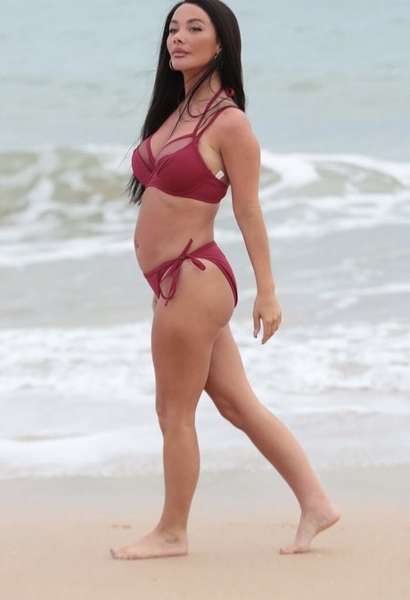 Chelsee Healey 裸モデル 画像