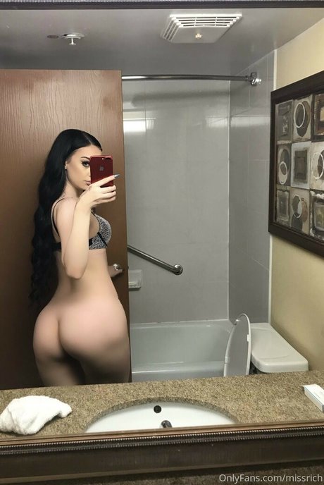 Missrichand ヌードのポルノスター 写真