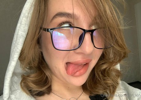 巨大ディルドオンリーファンズ 美しいヌード 画像