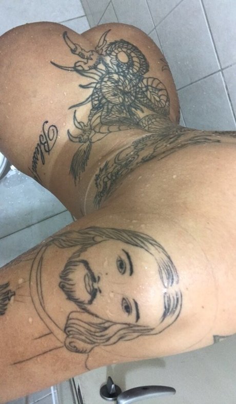 Juju Ferrari セックスポルノスター ギャラリー