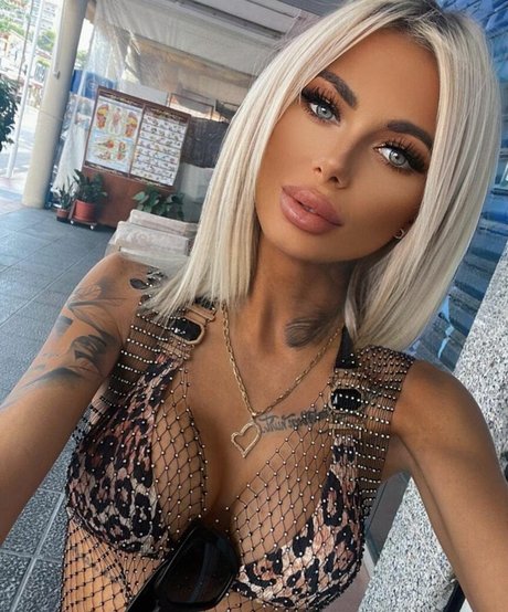 deeadivina 最高の女優 画像